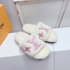 Louis Vuitton Slippers